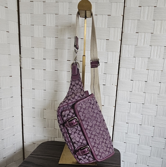 COACH Vintage Bon Voyage Signature Jacquard Belt Bag/ Fanny Pack Purple - Picture 8 of 9